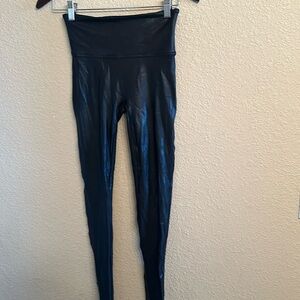 Spanx size Small women’s faux leather black sheen leggings EUC
